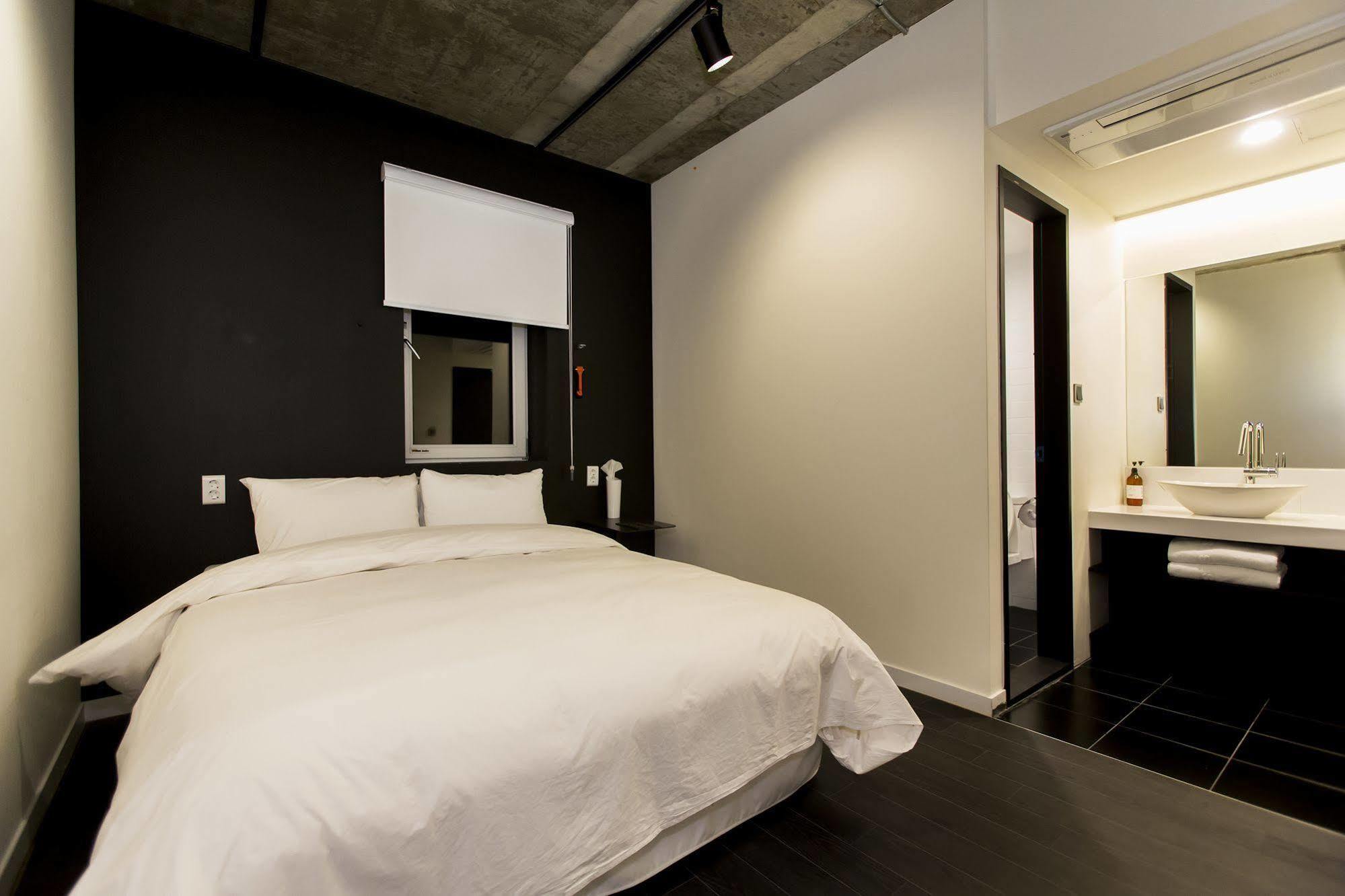 Amass Hotel Insadong Сеул Екстериор снимка