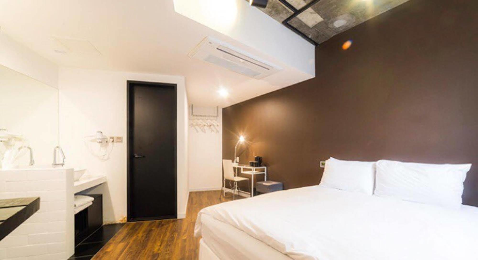 Amass Hotel Insadong Сеул Екстериор снимка
