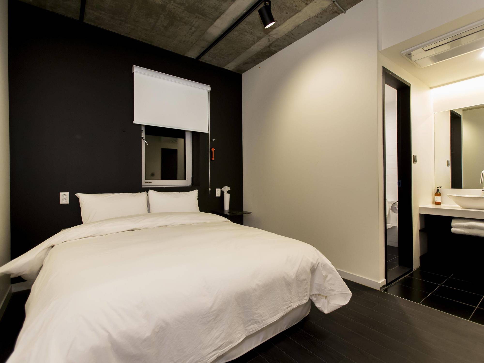 Amass Hotel Insadong Сеул Екстериор снимка